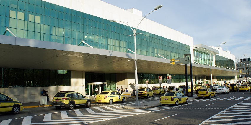 Explore the charm of the region at Santos Dumont Airport in Brazil