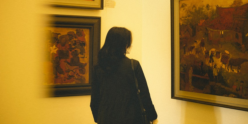 Saraca art gallery is a perfect place to look into modern and contemporary art.