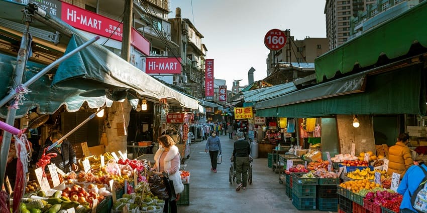Sector 18 Market provides many stuffs at reasonable prices.