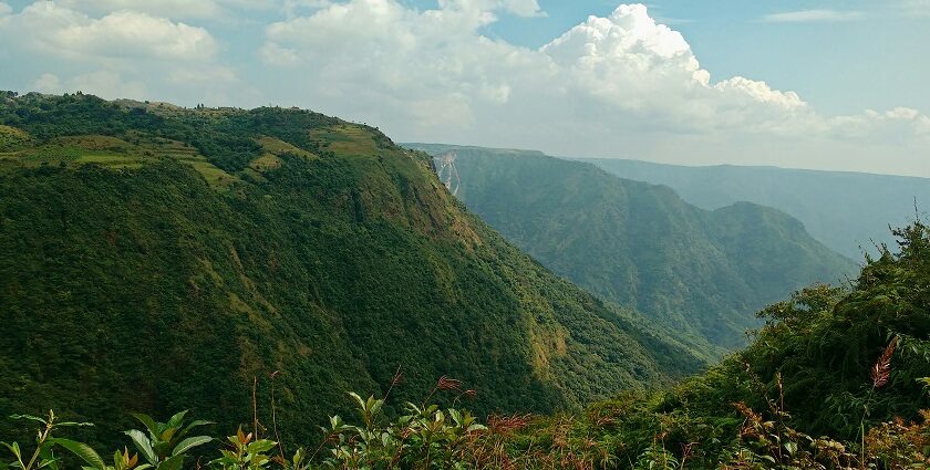 Shillong travel guide highlights the scenic hills, culture, adventure, and serene landscapes.