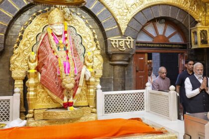 Shirdi travel guide offers insights into Sai Baba’s spiritual destination.