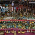 Image of the beautiful souvenir store in the middle of a scenic market in Ayodhya