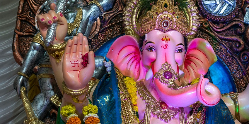 An image of Shree Siddhivinayak Ganesh Temple in Prabhadevi