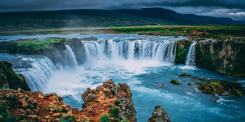 An image of Skradinski Buk waterfall in Krka National Park, highlighting its beauty.