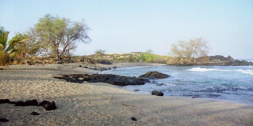 A secluded Old Airport Beach in Kona Town in Hawaii is perfect for snorkelling.