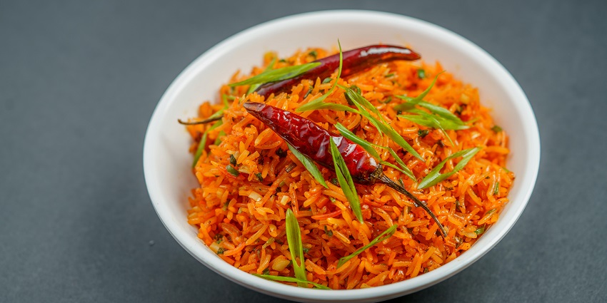 Experience authentic and delicious South Indian Mutton Biryani at Sri Kamatchi Mess.