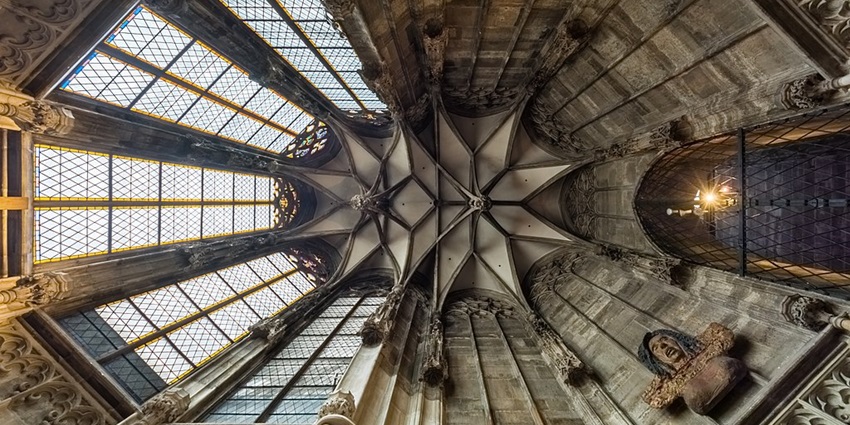 Explore the grandeur of St. Stephen's Cathedral, a landmark of Vienna.