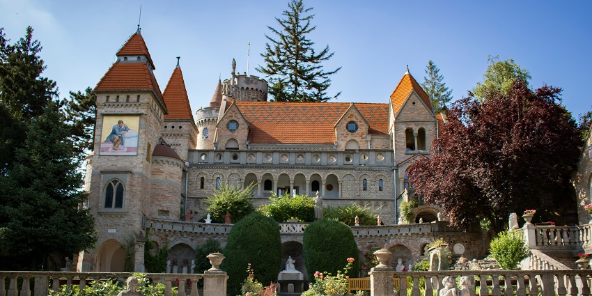 Picture of one of the most breathtaking tourist places in Hungary–known as Székesfehérvár.