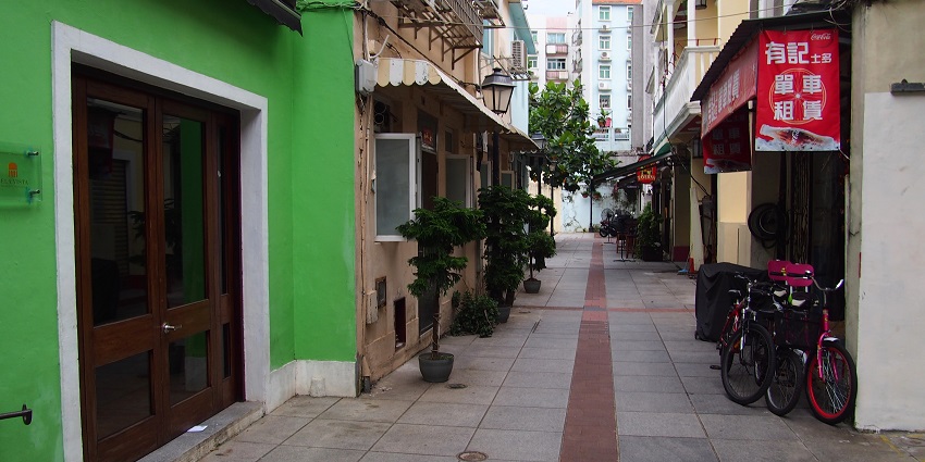 Taipa Village is one of the most breathtaking places you can explore on your trip.