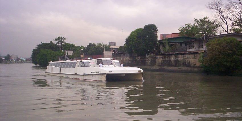 Things to do in Maila Philippines include taking a cruise along Pasig River for unique views of Manila’s skyline.