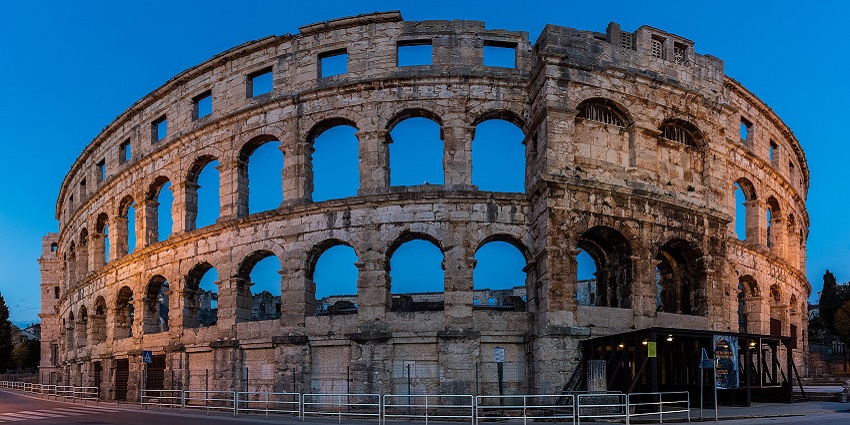 Take a stroll at the Roman Amphitheatre.