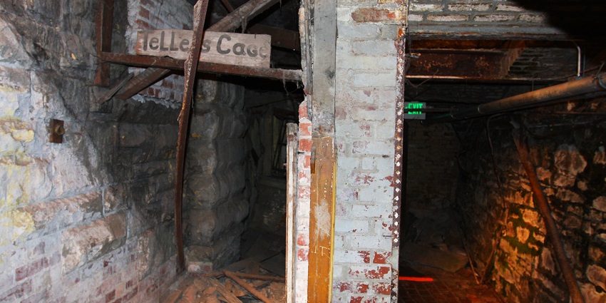 Seattle’s underground structure featuring its remnants of brick walls and wooden beams