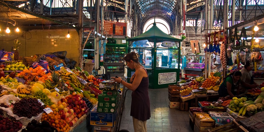 Shop on the streets of San Telmo, an exciting thing to do in Argentina