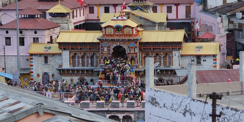 Tapt Kund is one of the most rejuvenating places to explore for all travellers.
