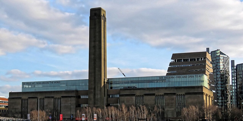 Image of Tate Modern, located in the former Bankside Power Station, a top museum in England.