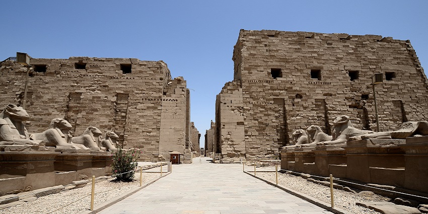 Karnak temple complex with its ancient ruined architecture, suitable to celebrate Valentine’s Day in Egypt.