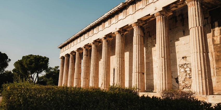 Image of the iconic Temple of Hephaestus in the Athens city of Greece