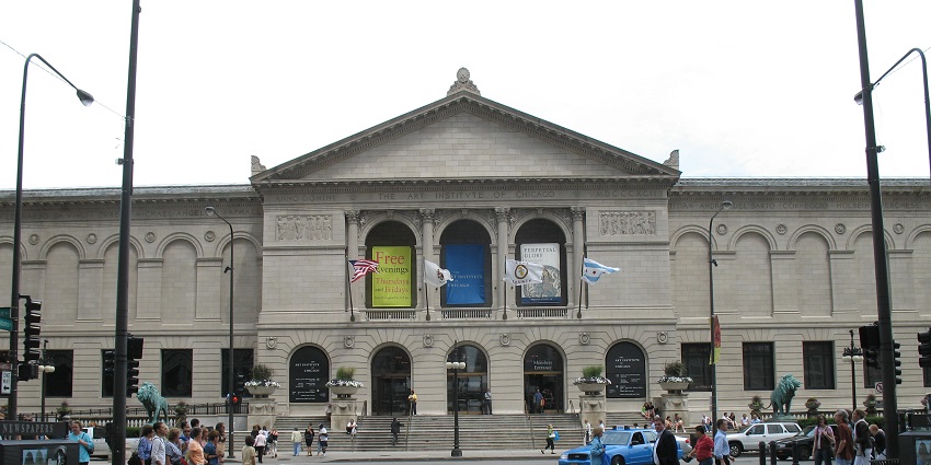 Front view of the Art Institute of Chicago, a cultural landmark perfect for a Valentine's Day outing