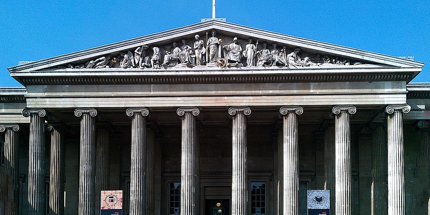 An image showing the entrance of the British Museum, one of the famous museums in England.