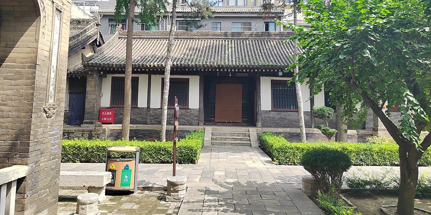 Image of Great Mosque of Xi'an with historical significance in China