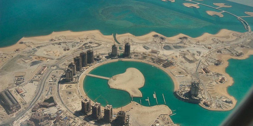 The aerial view of Pearl- Qatar, during its construction.