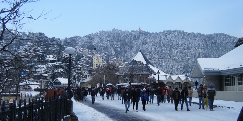 Scenic promenade offering panoramic views of Shimla’s landscape, featured in the Shimla travel guide