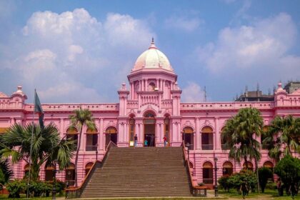 Immerse yourself in the glory with these best things to do in Dhaka, Bangladesh.