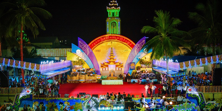 Image of Mandalay Thingyan & Myo Ma Music festival at night view