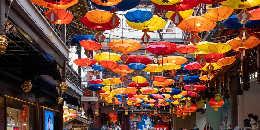 Tianzifang is one of the best shopping places in Shanghai.