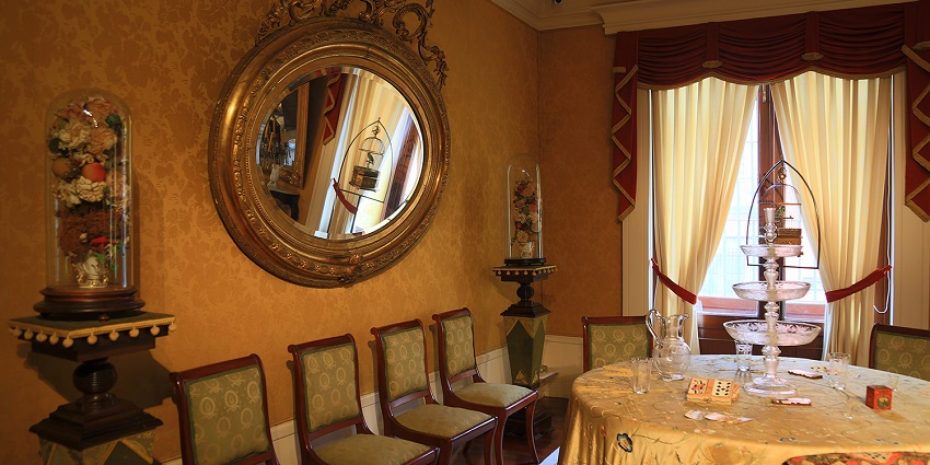 Juarez’s dining room at the National Palace, the residence of Mexico’s president.