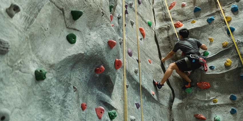 Some of the gyms today offer this activity with top-of-the-range climbing walls.