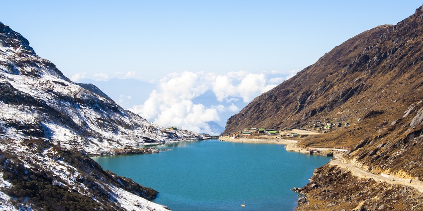 Stunning glacial lake surrounded by mountains.
