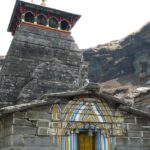 Tungnath travel guide offers scenic treks, spiritual experiences, and breathtaking Himalayan views.