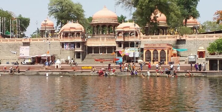 Ujjain travel guide takes you through the rich history and serene riverbanks