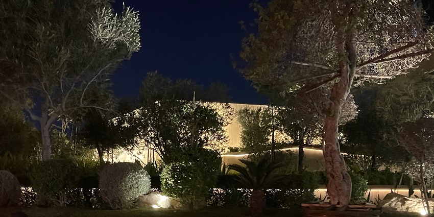 Upscale entertainment and dining destination in the heart of Riyadh.