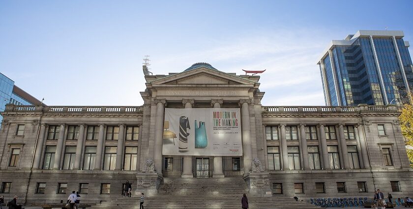 A view of the Vancouver Art Gallery, an excellent example of old-new architecture.