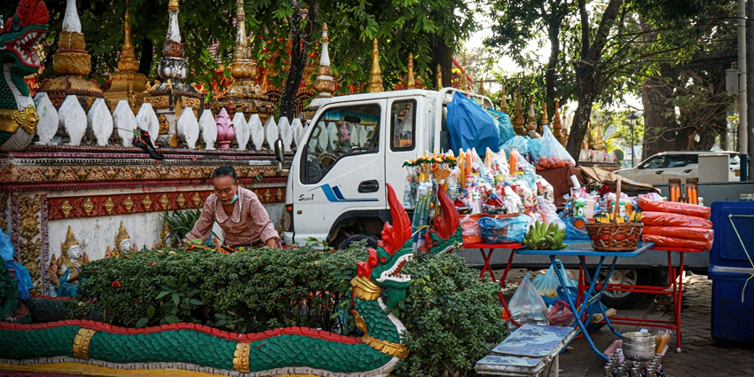 Enjoy Vientiane Laos nightlife while exploring the popular Vientiane Night Market.