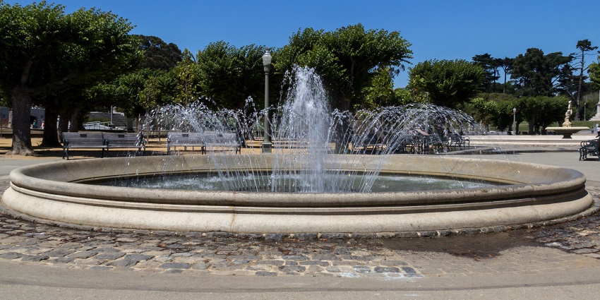 An image of Golden Gate Park with beautiful landscapes and cultural landmarks.