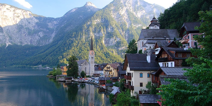 A picture of the lakeside village of Hallstatt is a must-visit destination in Austria