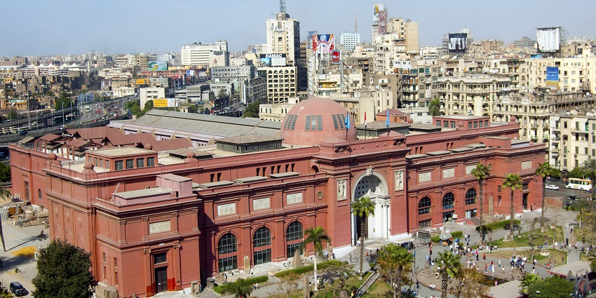 View of the Egyptian Museum(also Cairo Museum) from a nearby building, one of the best things to do in Cairo in December.