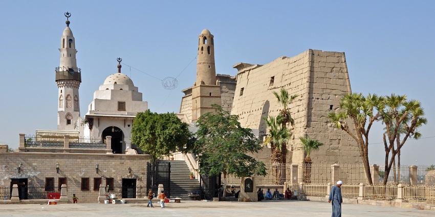 The mosque of Abu al-haggag with devotees visiting the mosque and traditional architecture