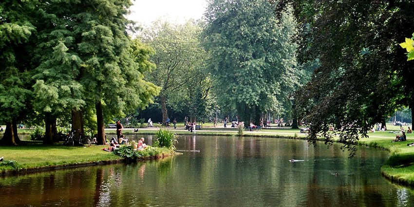 Discover Vondelpark, a must-see among destinations for nature lovers.