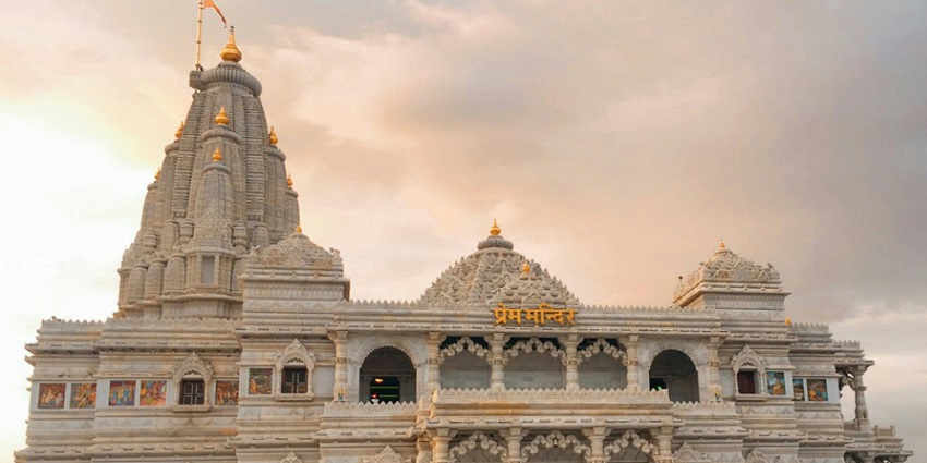 the famous prem mandir at Vrindavan - places to visit near agra within 100 kms