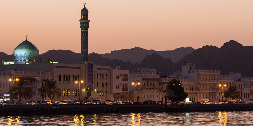 Muttrah Corniche offers the best Oman nightlife and exquisite views of the Arabian Gulf