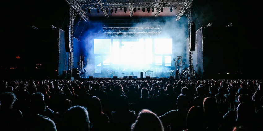 Vibrant crowd at Something in the Water Festival, a famous April Music Festivals USA event.
