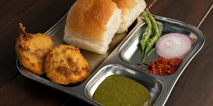 Image of Combination Plate with Maharashtrian Food Vada Pav with side chutney