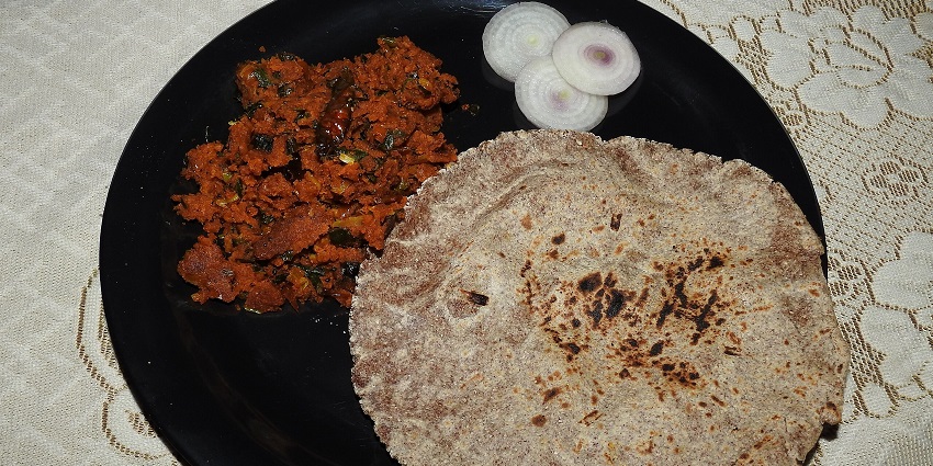 A representative image of Jhunka Bhakri Marathi Food served at Zamindar Dhaba.