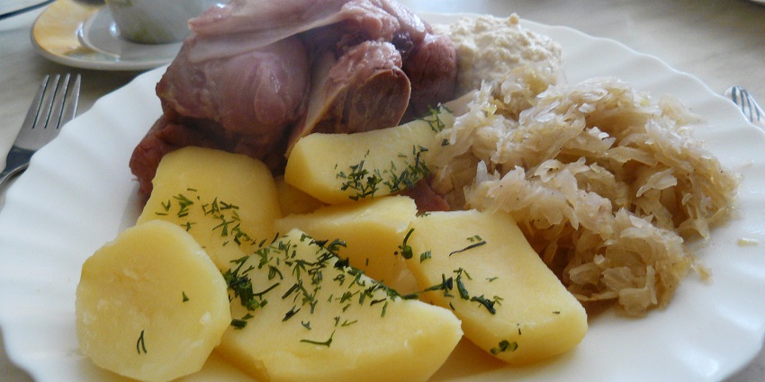 Gdańsk offers traditional Polish cuisine, seafood, and delicious local pastries.