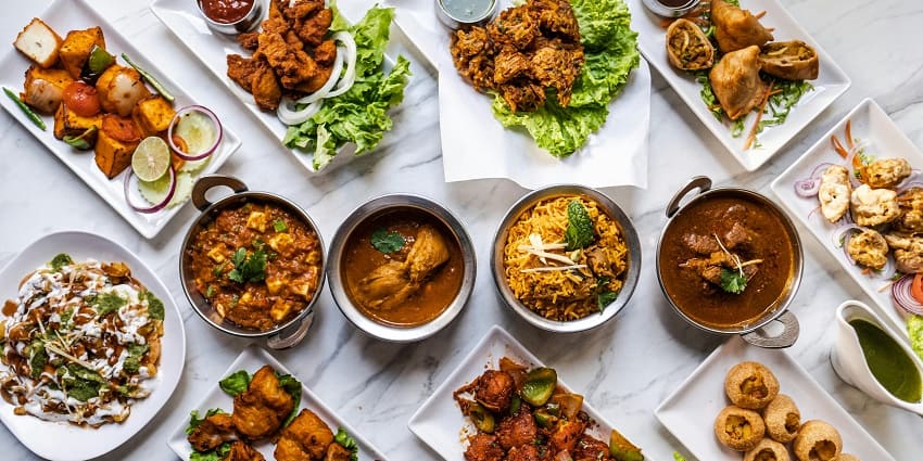 The popular Rajasthani and international cuisines served at local restaurants in Jaisalmer.