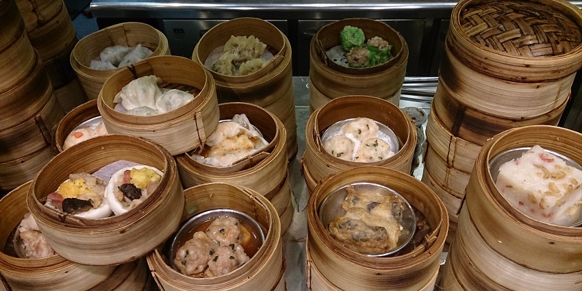 Enjoy authentic Cantonese dim sum dishes in local restaurants.